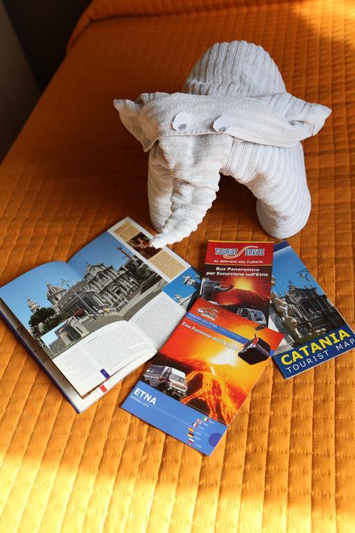 Le 3 B Bed & Breakfast Catania Luaran gambar